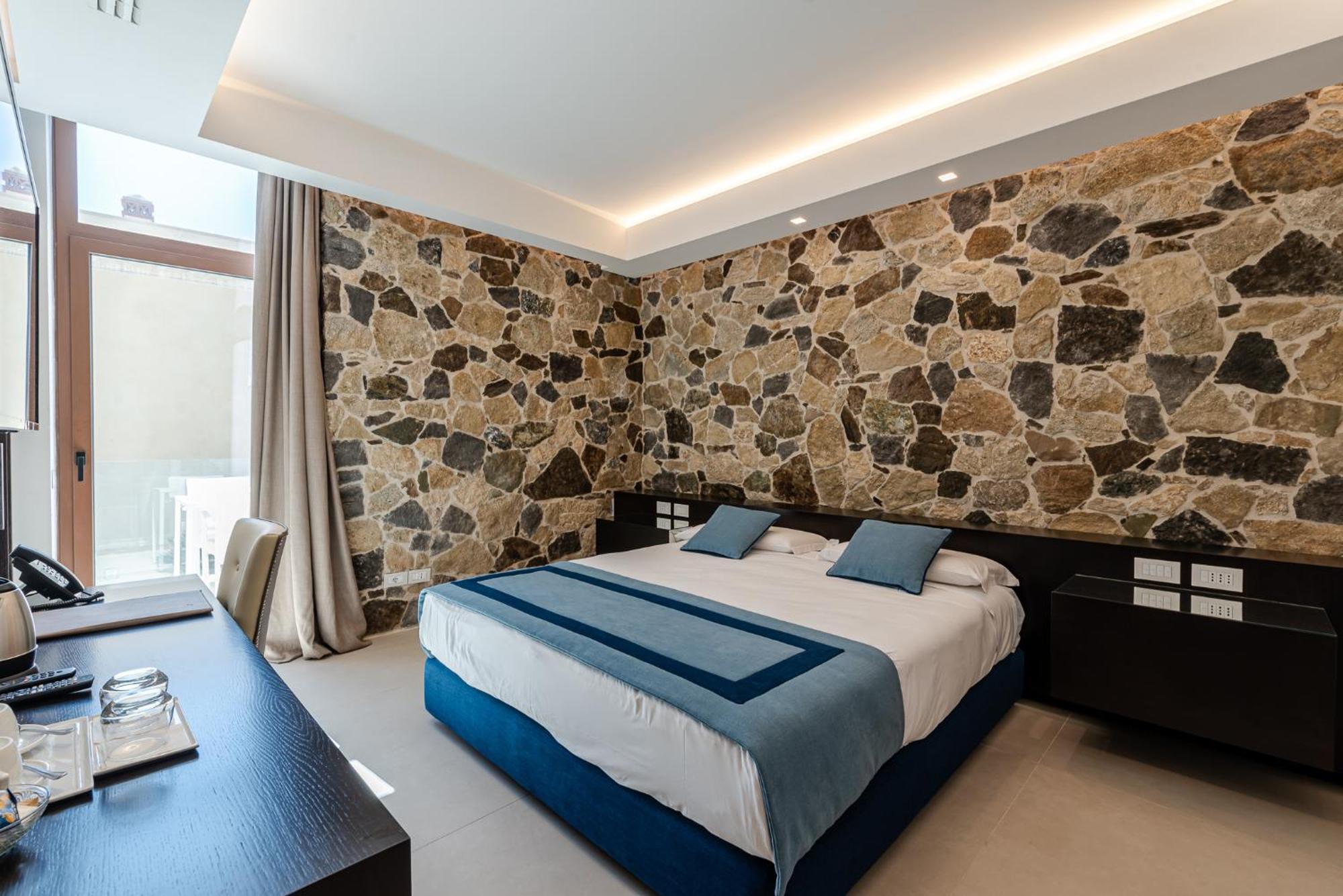 Ngonia Bay Boutique Hotel Milazzo Bagian luar foto