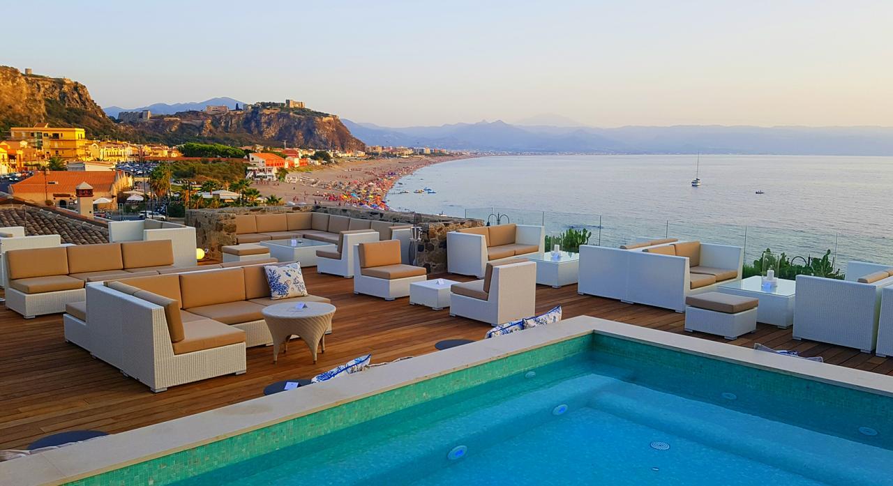 Ngonia Bay Boutique Hotel Milazzo Bagian luar foto