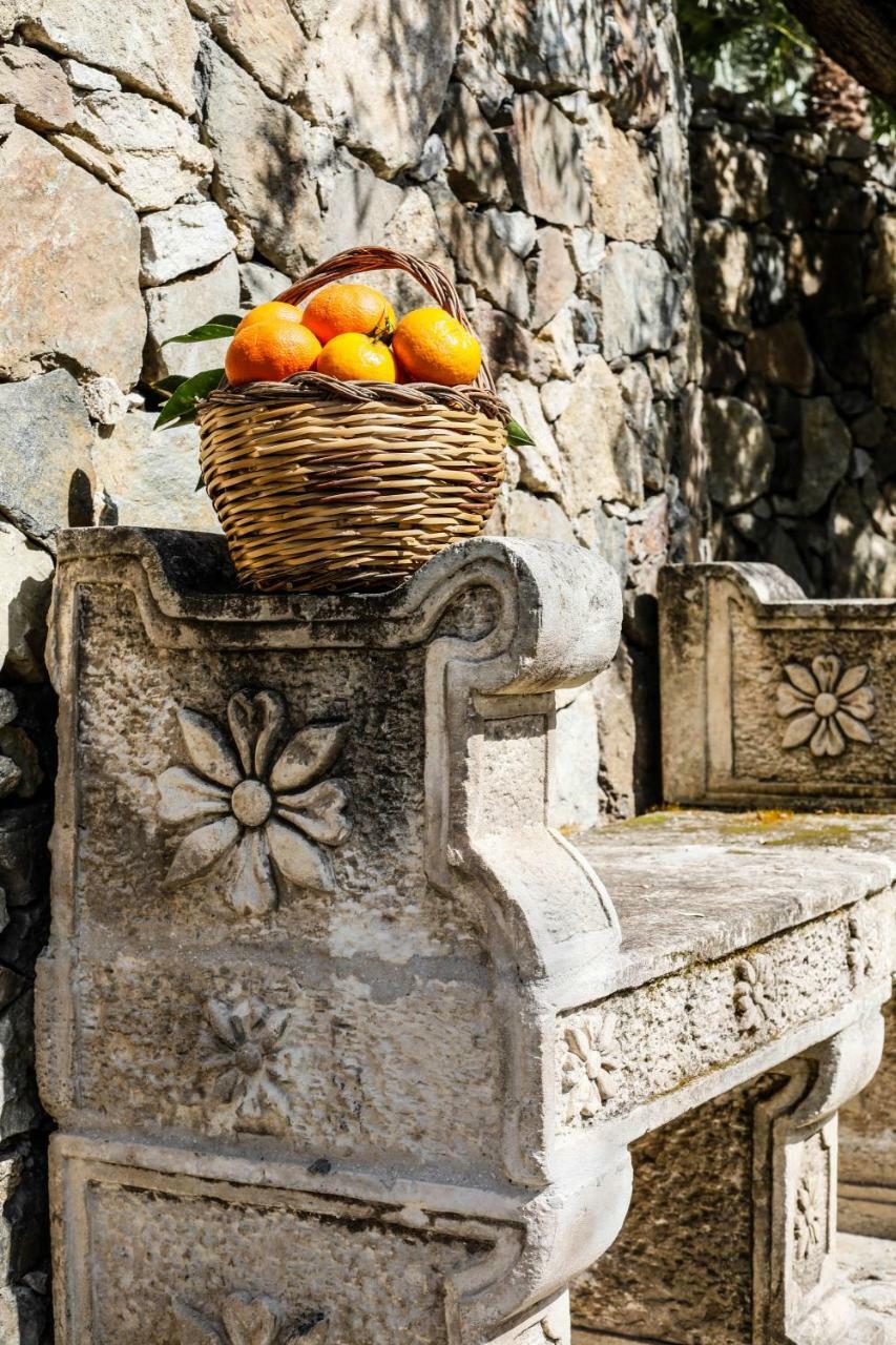Ngonia Bay Boutique Hotel Milazzo Bagian luar foto