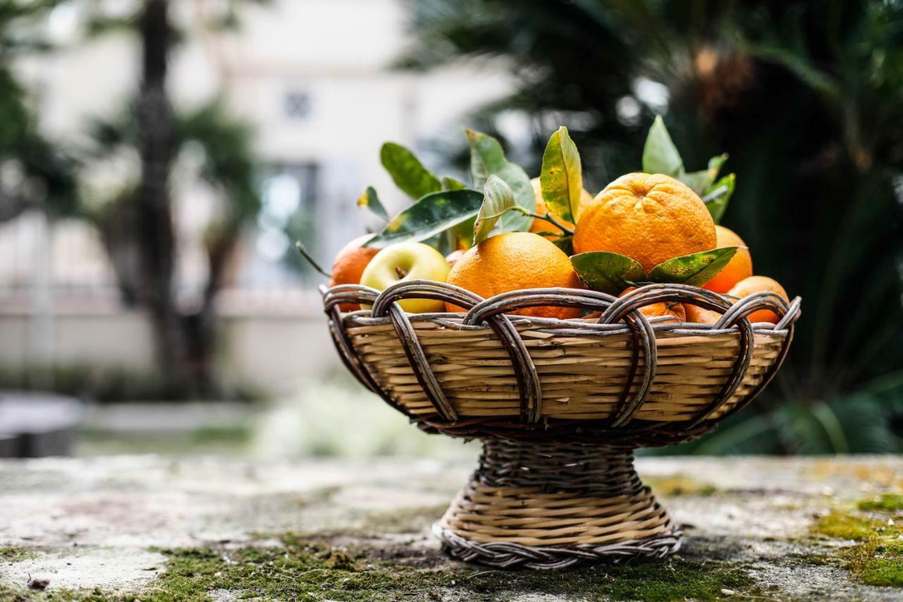 Ngonia Bay Boutique Hotel Milazzo Bagian luar foto
